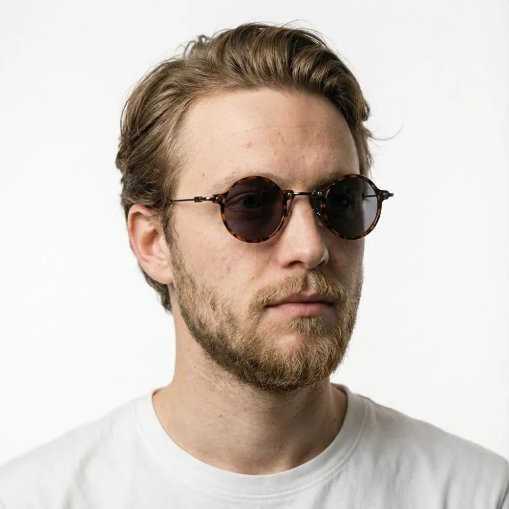 Round acetate sunglasses, close-up detail — HARO Sanremo 1947